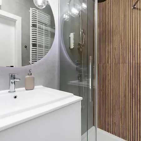 Popieluszki Modern By Solarento